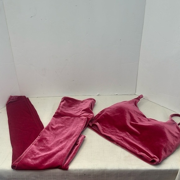 ATLETA Elation SET! (You get both top and tights) - Picture 3 of 10